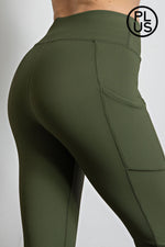 Plus Size Nylon Ribbed Pocket Leggings