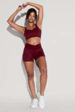 Crisscross Hourglass® Seamless Midi Shorts