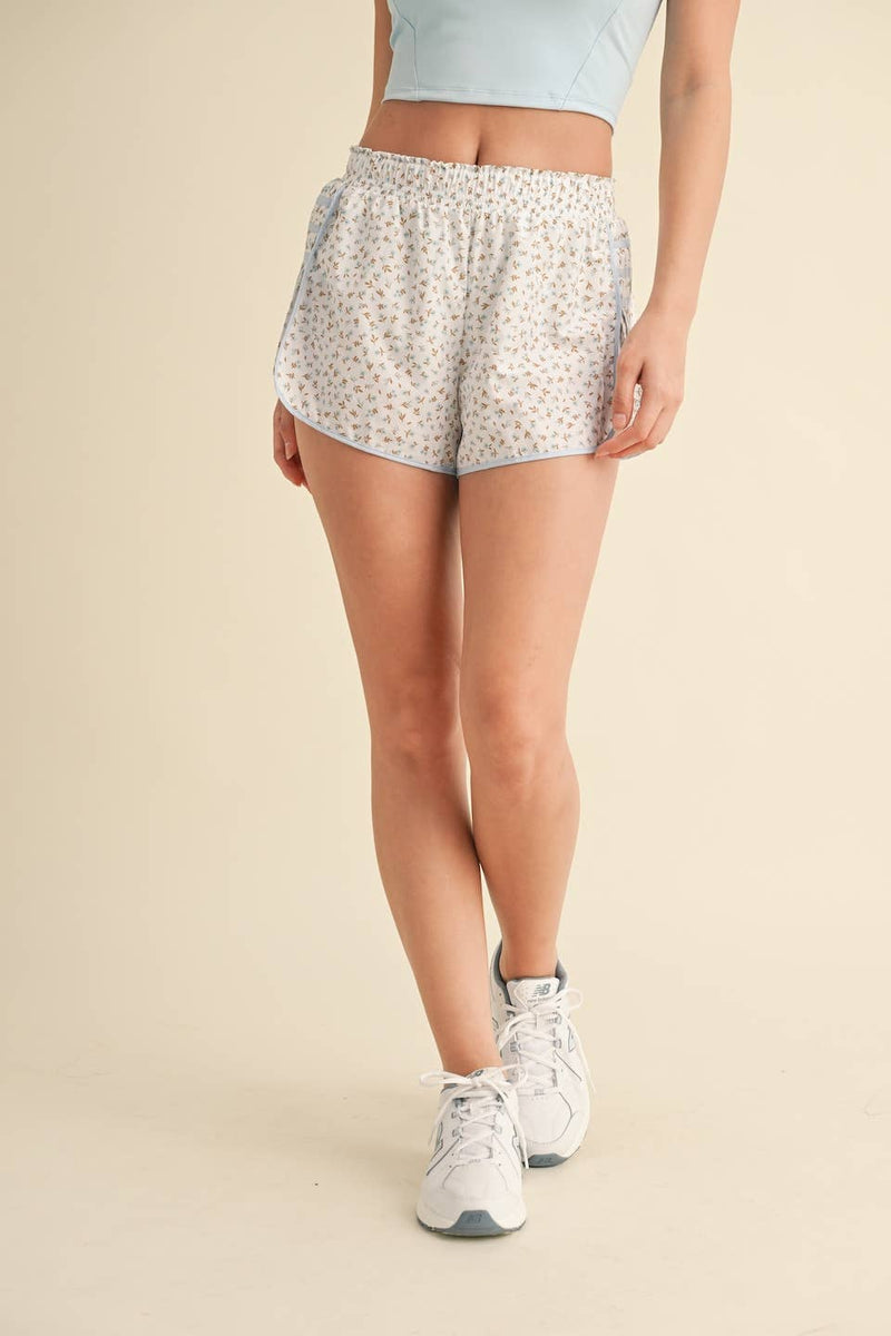 Ditsy Print On Point Shorts