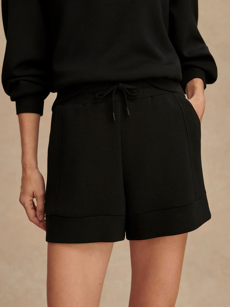 Atrium High Rose Short 4.5