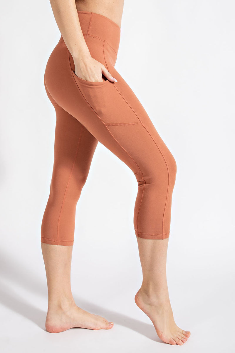 Capri Length Yoga Leggings with Pockets