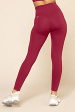 Crisscross Hourglass® Leggings with Pockets