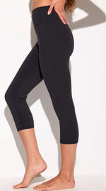 Bliss Capri Leggings